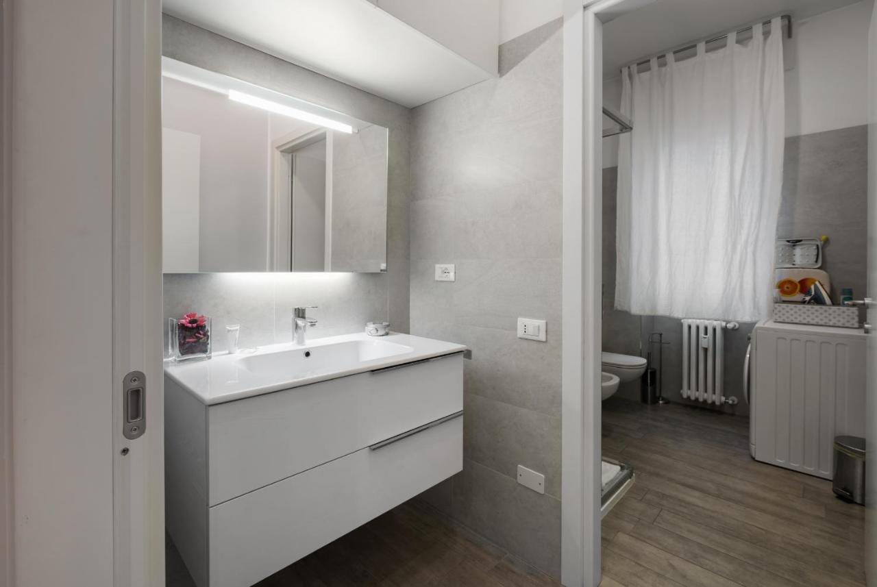 Flats4Rent La Dimora D'Orlando Lägenhet Verona Exteriör bild